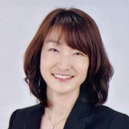 写真：平井佐枝の顔